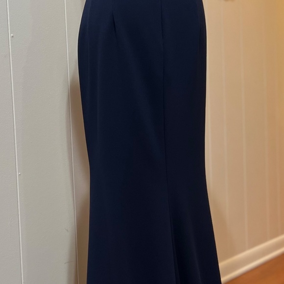 Blue formal gown - Picture 3 of 6